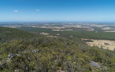 Panoramik manzara Porongurup Milli Parkı yakın Albany, Batı Avustralya üzerinden Castle Rock