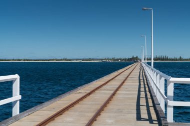 Busselton, Avustralya - 9 Şubat 2018: Busselton Jetty Batı Avustralya'da Avustralya tarihinde 9 Şubat 2018 sahil şeridi üzerinde