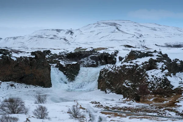 Hjalparfoss 瀑布, 冰岛, 欧洲 — 图库照片