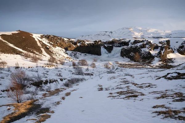 Hjalparfoss καταρράκτη, Ισλανδία, Ευρώπη — Φωτογραφία Αρχείου