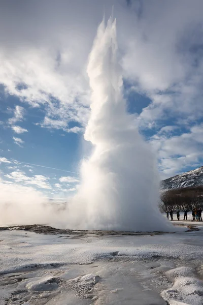 Strokkur Geysir, Haukadalur, Island, Europa — Stockfoto