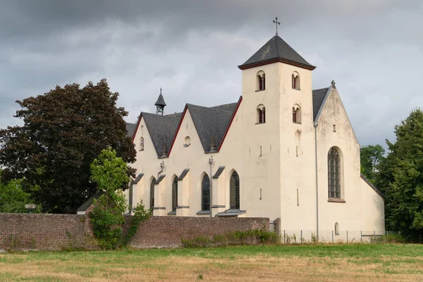 Старая церковь, Кёльн, Германия — стоковое фото