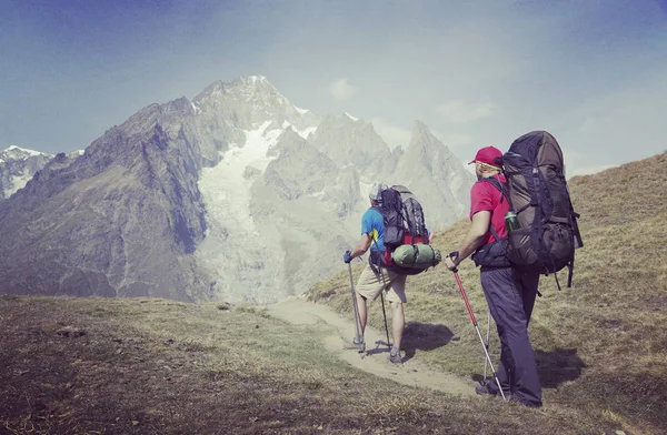 몽블랑 Tour Mont Blanc 이탈리아 스위스 프랑스를 지나는 사이에 수있는 — 스톡 사진