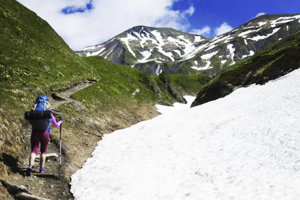 Trekking Kanadyjskich Górach Trasa Jest Rekreacja Popularne Działalności Ameryce Północnej — Zdjęcie stockowe