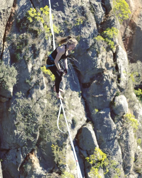 Highliner Rope Highline Background Mountains Extreme Sport Nature Balancing Sling — Stock Photo, Image
