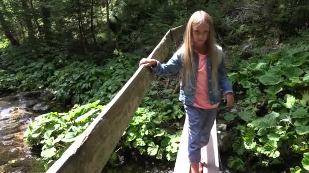 Tourist Child Crossing Bridge Mountains Girl View Trekking Forest — стоковое видео