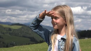 4 k kız portre hayran doğa Dağları'nda, kamp, adlı çocuk evlat seyahat