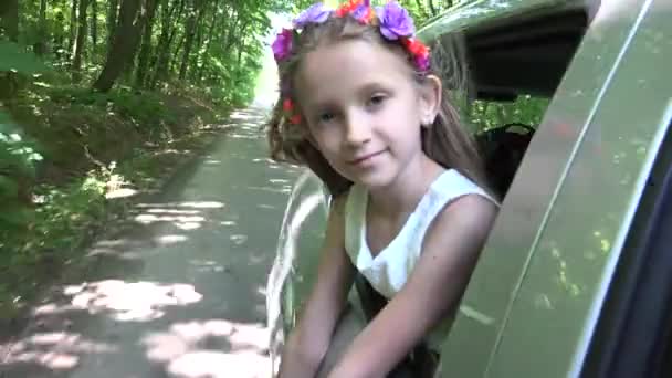 Portrait Girl Traveling Car Child Smiling Looking Out Window Summer — Stock Video