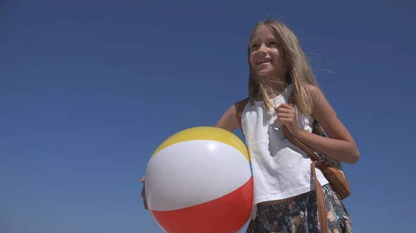 Enfant Heureux Sur Plage Enfant Bord Mer Petite Fille Qui — Photo