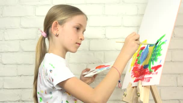 Child Painting Abstract, School Girl in Workshop, Art Craft Classroom View — Stock Video