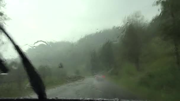 Трафік Дощ Місті Водіння Автомобіля Сильний Шторм Дорозі Шосе Дощової — стокове відео