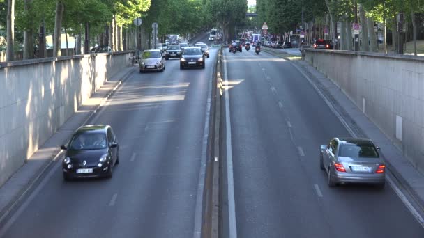 Paříž Auta Provoz Tunelu Metro Lidé Turisté Cestující Francii — Stock video