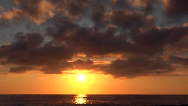 Sunset Beach Timelapse Sahil Okyanus Manzarası Yaz Aylarında Güneş Batmadan — Stok video