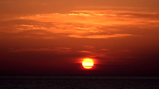 Sunset Sea Beach, Ανατολή του ηλίου στην παραλία, ωκεανός στο ηλιοβασίλεμα το καλοκαίρι, λυκόφως — Αρχείο Βίντεο