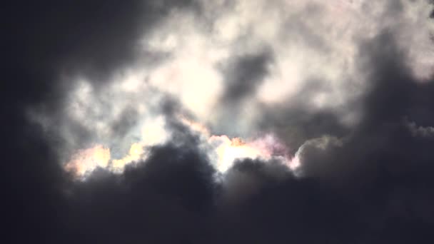 4 k Timelapse δραματική θυελλώδη σύννεφα στον ουρανό, συννεφιά, βροχερός άποψη, χρονική — Αρχείο Βίντεο
