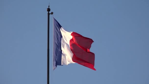 Francia Bandiera Parigi Bandiera Francese Che Sventola Sul Cielo Blu — Video Stock