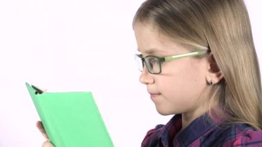 Çocuk Kitap Okuyor, Gözlüklü Çocuk Çalışması, Portre Öğrencisi Öğrenci Öğrencisi, Evde Eğitim, Çocuk Eğitimi