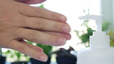 Coronavirüs Pandemik Krizinde Dezenfekte Elleri, Covid-19 Hastalıkları, Temizlik, Sağlık Hizmetleri Hastanelerinde Dezenfektan