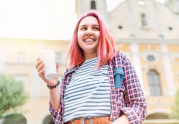 Portret Van Vrolijk Glimlachende Mooie Moderne Jonge Vrouwelijke Tiener Met — Stockfoto