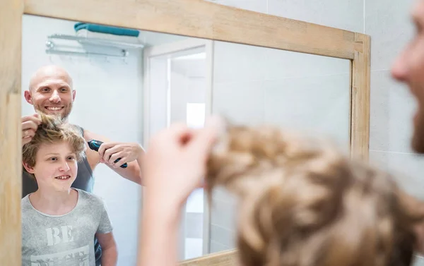 Bald Dad His Long Haired Teenager Son Bathroom Front Mirror — Stock Photo, Image