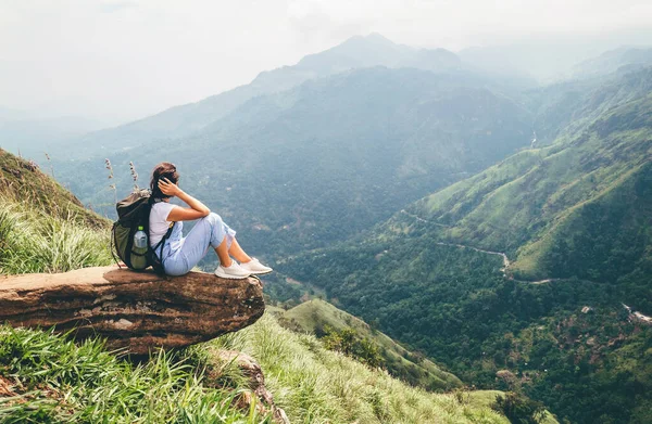 Touristin Genießt Mit Schöner Aussicht Auf Die Berge Ella Sri — Stockfoto