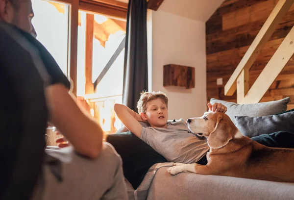 Acogedora Hora Del Familiar Padre Hijo Sala Estar Casa Niño — Foto de Stock