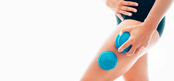 Female Making Massage Using Silicone Cup Vacuum Cupping Cellulite Massage — Stock Photo, Image