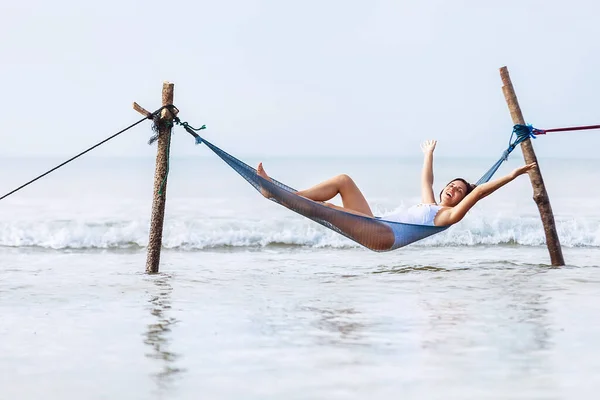 Happy Smiling Woman White Swimsuit Lies Hammock Swing Ocean Surf — Stock Photo, Image