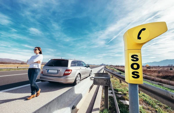 Sos Service Point Highway Woman Driver Has Problem Car — Stock Photo, Image