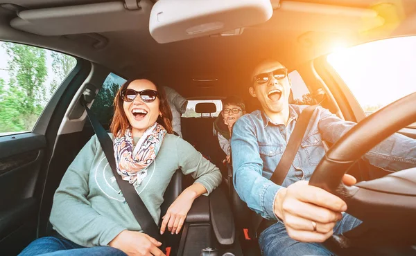 Singing Family Car — Stock Photo, Image