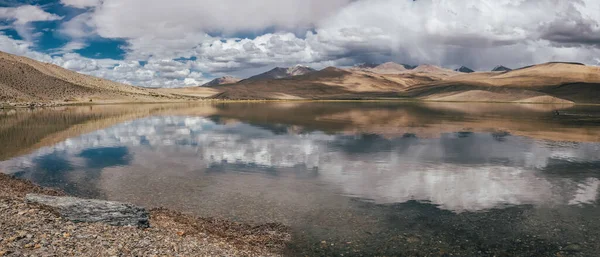 Λίμνη Tso Moriri Στην Περιοχή Ladakh Της Βόρειας Ινδίας — Φωτογραφία Αρχείου