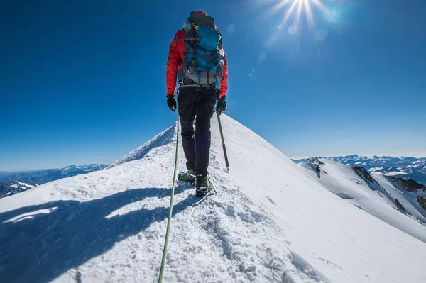 Last Steps Mont Blanc Monte Bianco Summit 808 Man Climbing — Stock Photo, Image