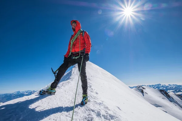 Τελευταία Βήματα Πριν Mont Blanc Monte Bianco Κορυφή 808M Χαμογελαστός — Φωτογραφία Αρχείου