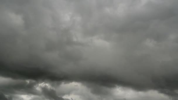 Timelapse Nuvens Movimento Céu Escuro Dias Chuvos Natureza Fundo Conceito — Vídeo de Stock