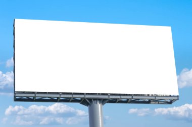 Billboard - Boş ekran ve açık hava reklam afişi için güzel bulutlu gökyüzü ile büyük boş billboard, reklam tasarımı ya da taklit metni için uzay afişini kopyala..