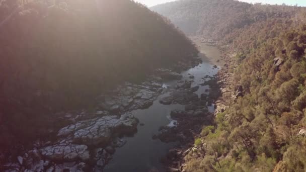 Βαθιά Ορεινό Τοπίο Φαράγγι — Αρχείο Βίντεο