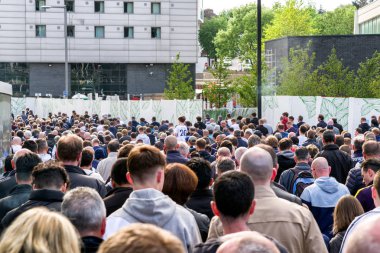 London, Büyük Britanya - Mayıs 13: kalabalık önünde futbol stadyumu Londra'da Wembley üzerinde 13 Mayıs 2018