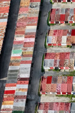 Birçok renkli garajlar frm yukarıdaki