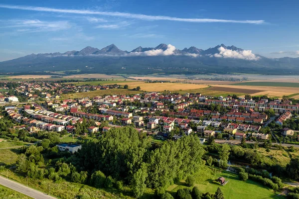 Höga Tatrabergen Och Staden Poprad Slovakien — Stockfoto