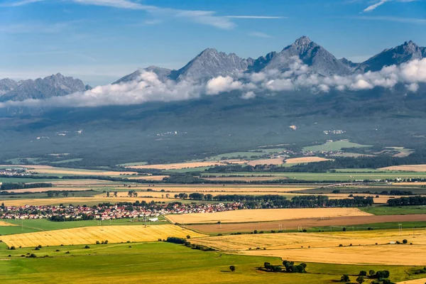 Pek Gerlachovsky Stit と高タトラ山脈 スロバキア 肌触り着たり風景 — ストック写真