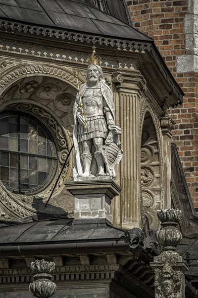 Statue Des Königs Auf Der Spitze Der Wawel Kathedrale Krakau — Stockfoto