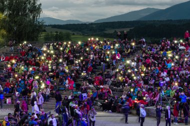 Vychodna, Slovakya - Haziran 30: İzleyici amphithetre Folklor Festivali Vychodna üzerinde 30 Haziran 2018 yılında Vychodna olarak