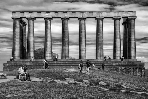 Edimburgo Scotlandia Mayo Monumento Nacional Escocia Colina Calton Mayo 2018 — Foto de Stock