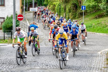 Ruzomberok, Slovakya - 14 Eylül: Peloton Tur de Slovakya üzerinde 14 Eylül 2018 yılında Ruzomberok ikinci aşamada