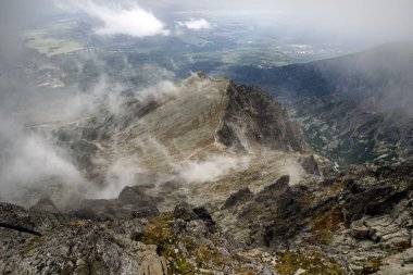 Tepe Lomnicky stit görüntüleyin. Slovakya Yüksek Tatras dağlarda