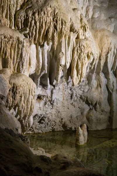 Stalactites Stalagmites Dans Grotte — Photo