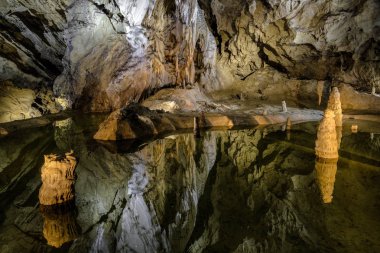 Tatranska Kotlina, Slovakya - 25 Eylül: Belianska mağara üzerinde 25 Eylül 2018 yılında Tatranska Kotlina güzel iç