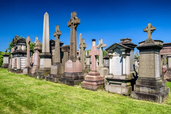 Glasgow nekropol - Victoria mezarlığı, İskoçya, eski mezarlar — Stok fotoğraf