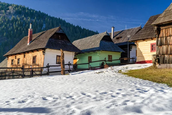 Landelijke/b & b in dorp Vlkolinec, Slowakije — Stockfoto