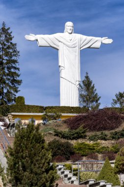 Klin, Slovakya 'da Isa Mesih 'in heykeli